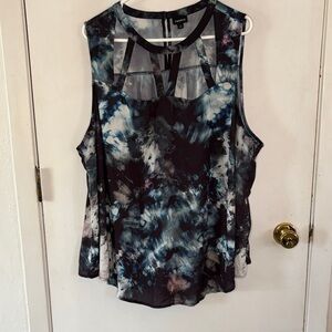 Torrid Size 4 navy white tie dye sleeveless blouse open neckline